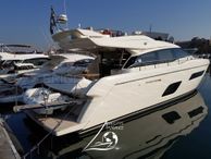 2017 Ferretti Yachts 550