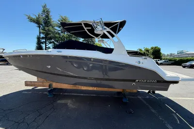 Four Winns HD3 Surf