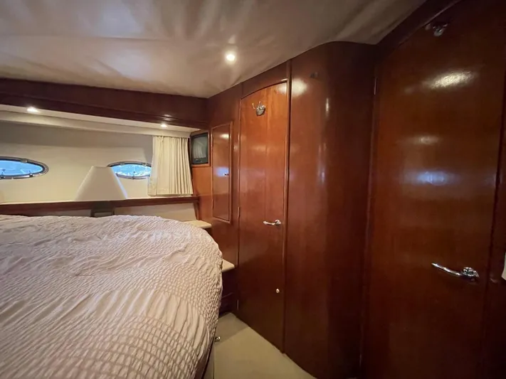 Relentless Yacht Photos Pics 