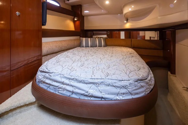 Liquid Assets Yacht Photos Pics 