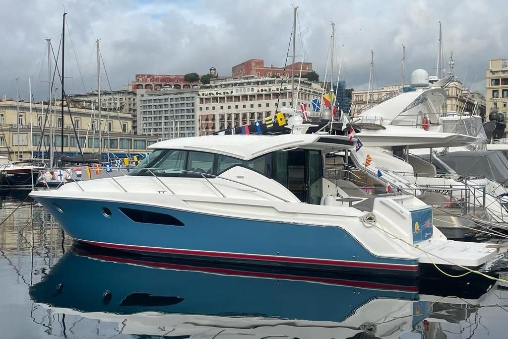 2023 Tiara Yachts 45 