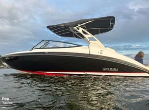 2020 Yamaha Boats 242 Limited SE