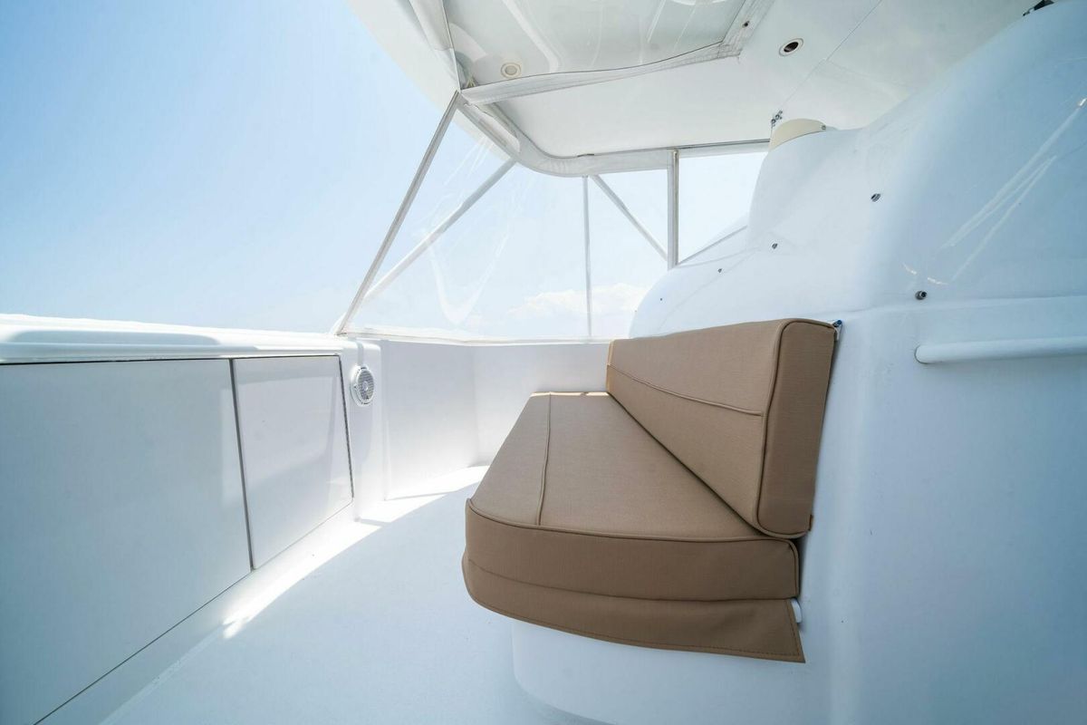 2003 Hatteras 54 