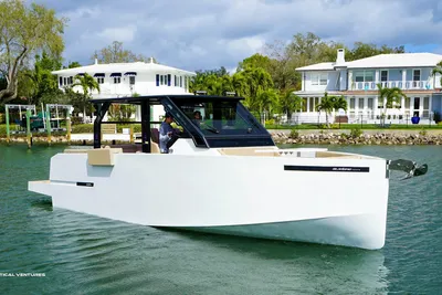 De Antonio Yachts D34 Xplorer