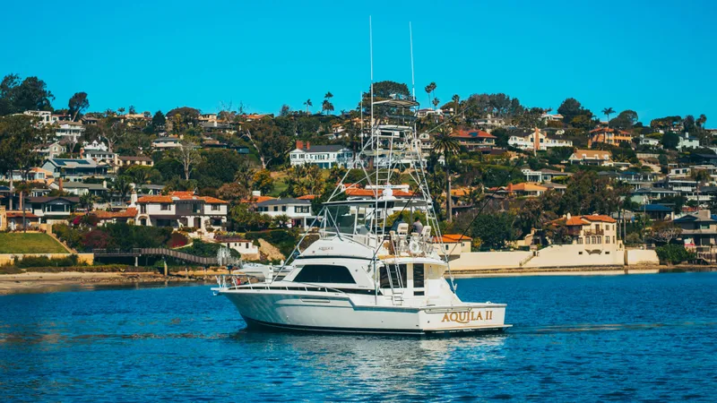 Aquila II Yacht Photos Pics 