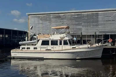 Grand Banks 46 Classic Galley Up
