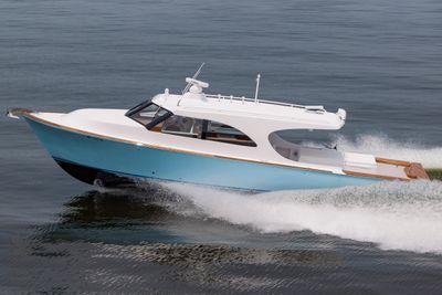 Yacht