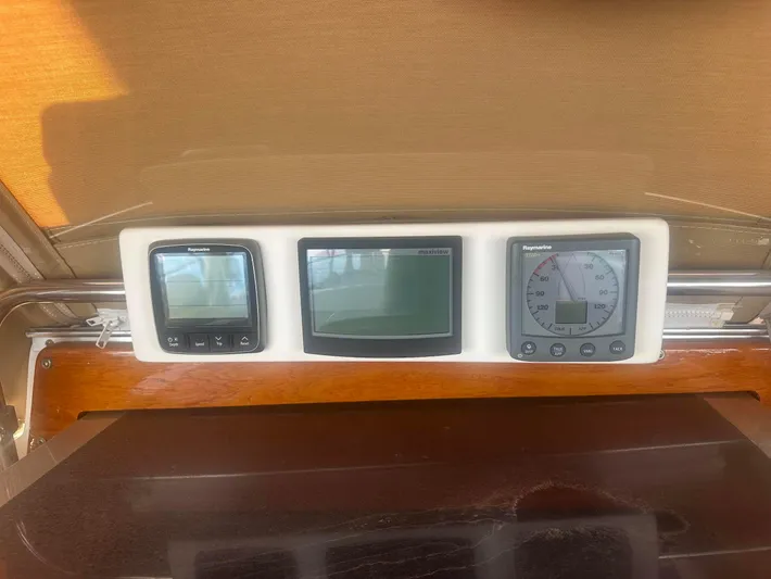 Joy Yacht Photos Pics Instruments On Coach Roof