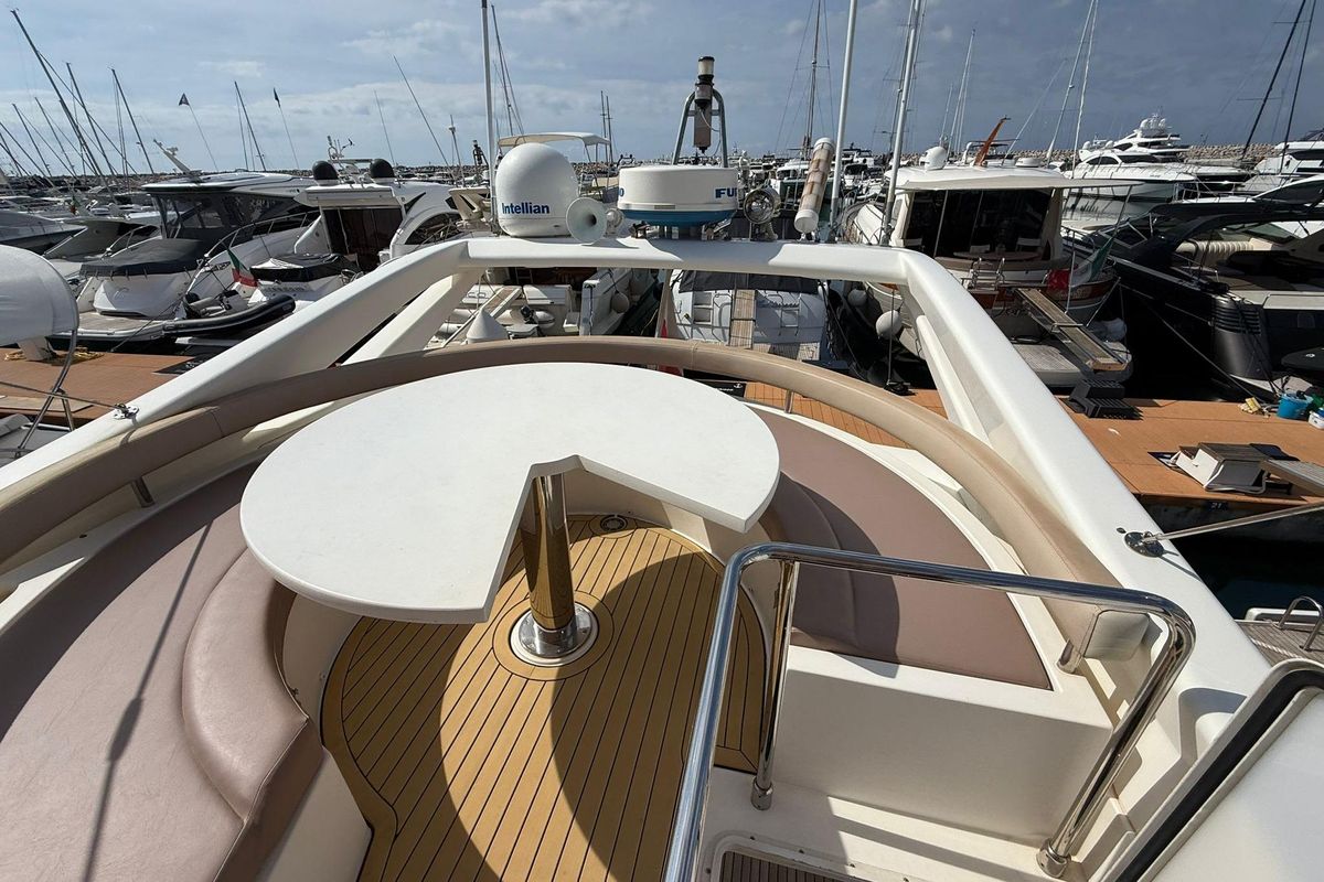 2003 Ferretti Yachts 53 