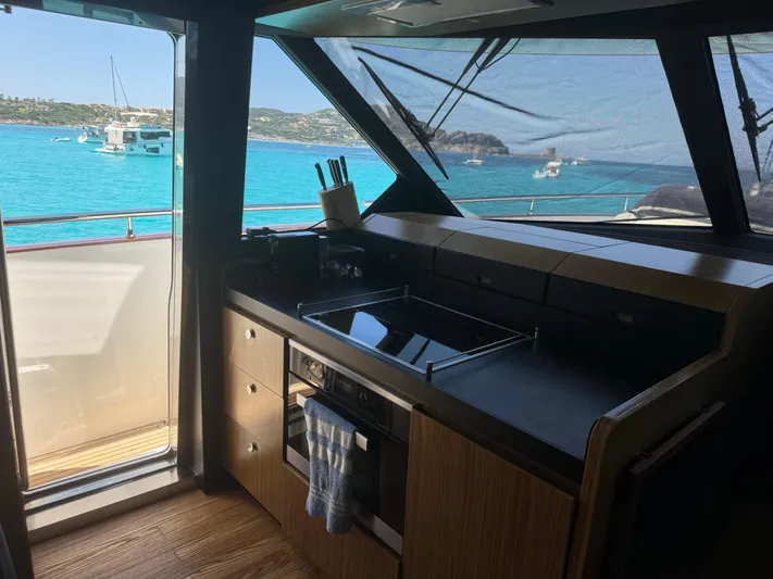  Yacht Photos Pics Azimut Magellano 66