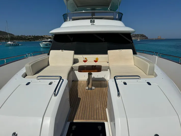  Yacht Photos Pics Azimut Magellano 66