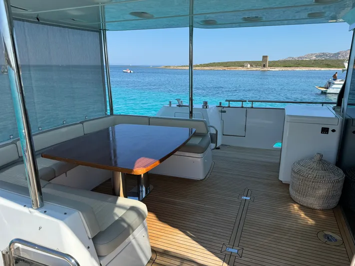  Yacht Photos Pics Azimut Magellano 66