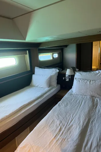  Yacht Photos Pics Azimut Magellano 66