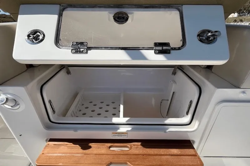 " Options " Yacht Photos Pics 