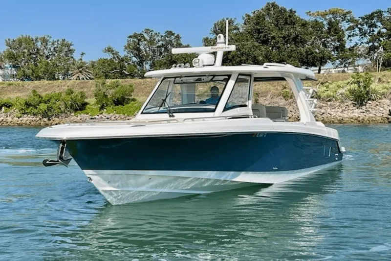 " Options " Yacht Photos Pics 