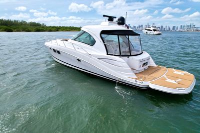 Yacht