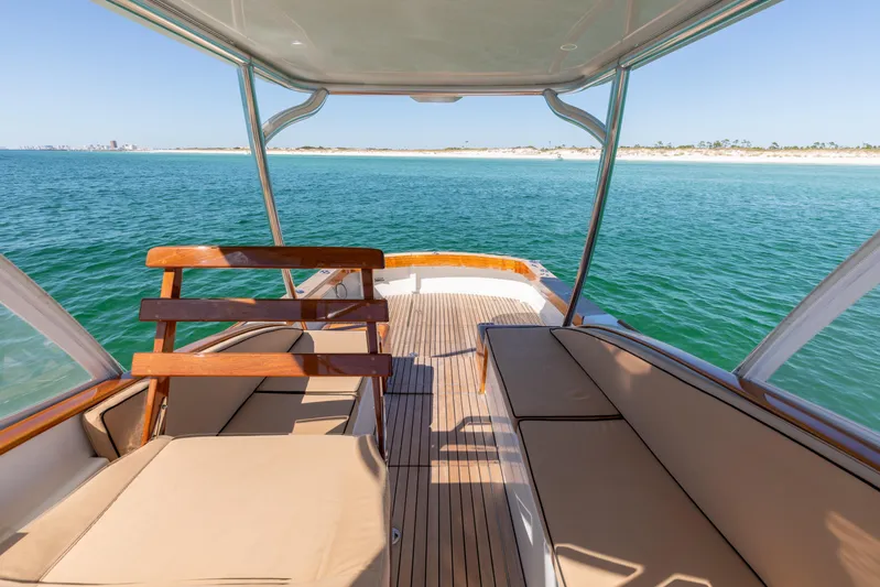 Wood Yacht Photos Pics 2014 Release 34 Walkaround- Helm Seating