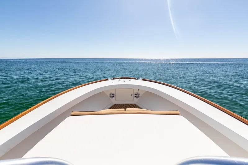 Wood Yacht Photos Pics 2014 Release 34 Walkaround- Bow