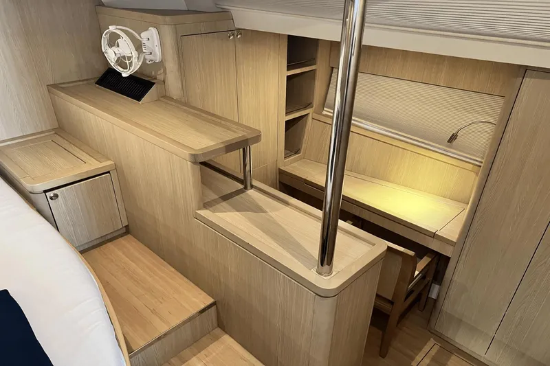 Life Settling Yacht Photos Pics 