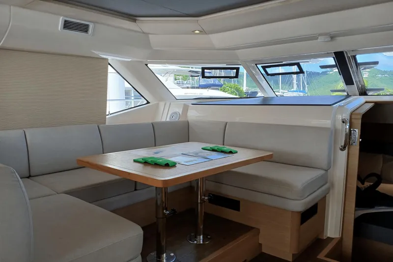 Life Settling Yacht Photos Pics 