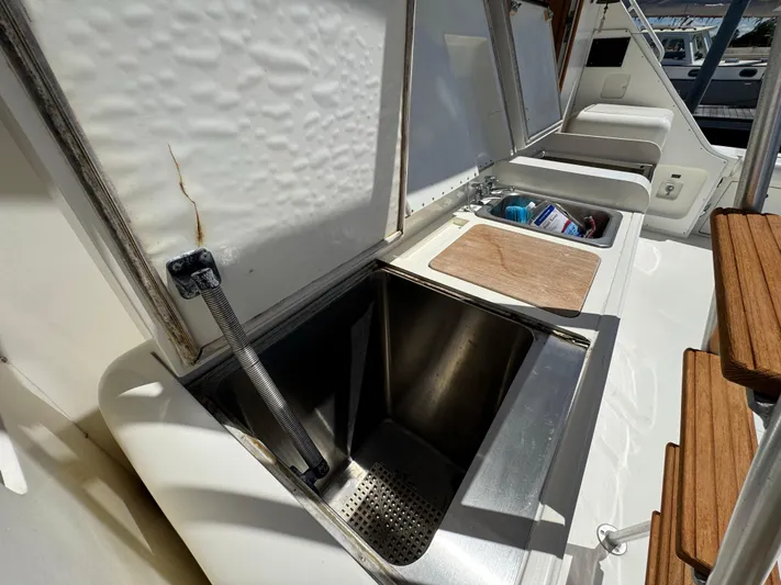 Rum Runner Yacht Photos Pics 