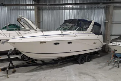 Rinker Fiesta Vee 270