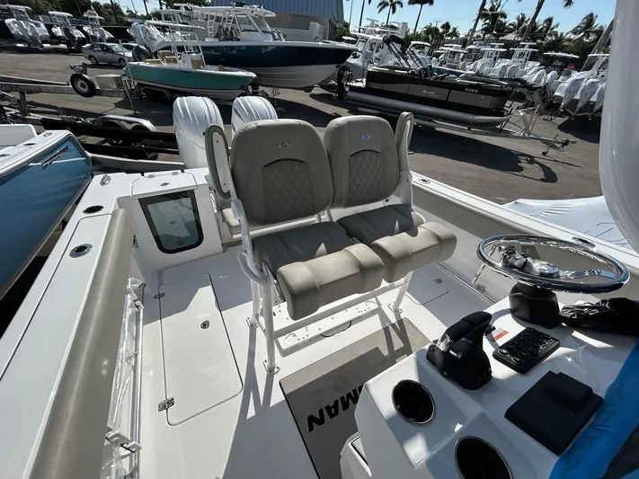  Yacht Photos Pics 2025 Sportsman 252 Open - Image 11