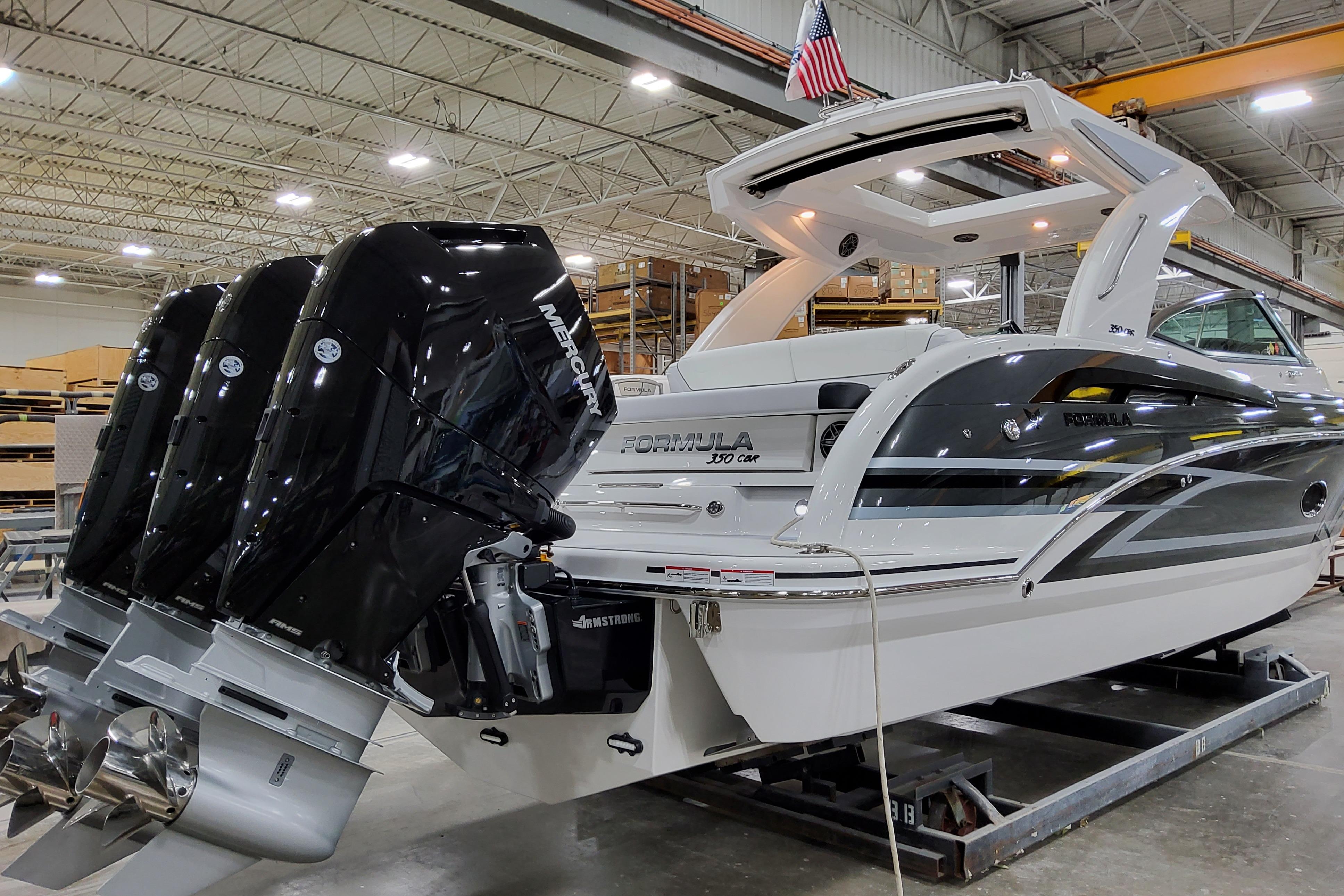 Formula 350 Crossover Bowrider OB