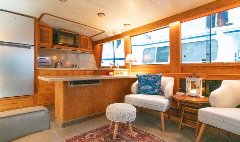 1983-48-westport-pilothouse