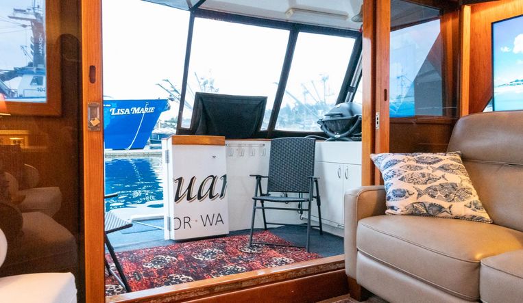 1983-48-westport-pilothouse