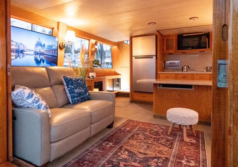 1983-48-westport-pilothouse
