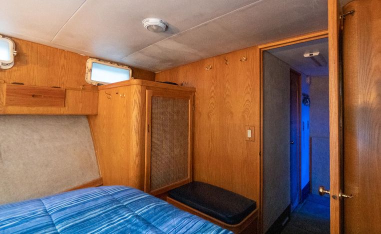 1983-48-westport-pilothouse