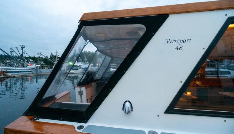 1983-48-westport-pilothouse