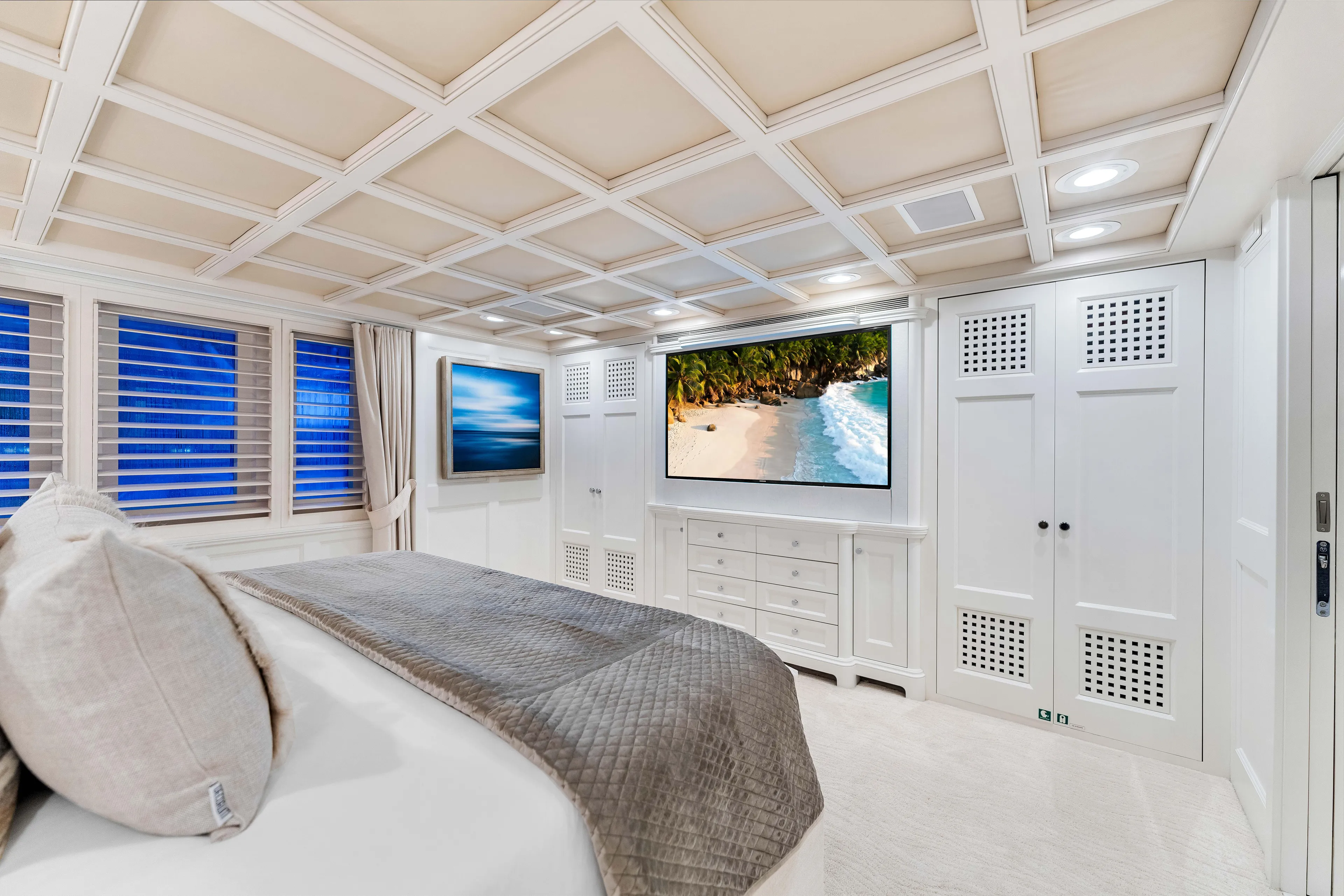 Star Diamond Yacht Photos Pics Luxurious Admiral Pilothouse 1998 bedroom with elegant decor, large TV, and serene ambiance.