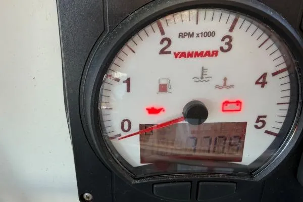 Apres Sea Yacht Photos Pics Yanmar RPM gauge on 2008 Lagoon 420, displaying engine indicators and digital readout.