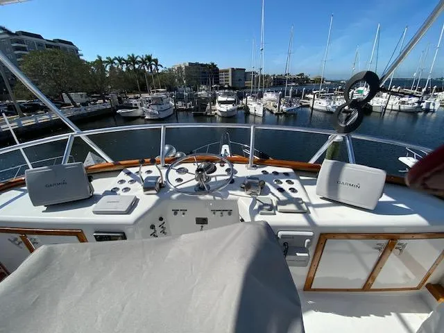 Karen Louise Yacht Photos Pics 