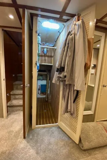 Karen Louise Yacht Photos Pics 