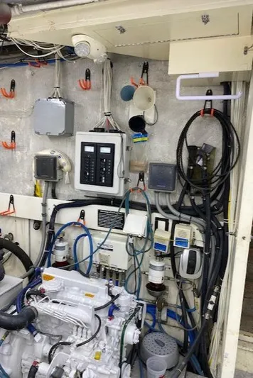 Karen Louise Yacht Photos Pics 