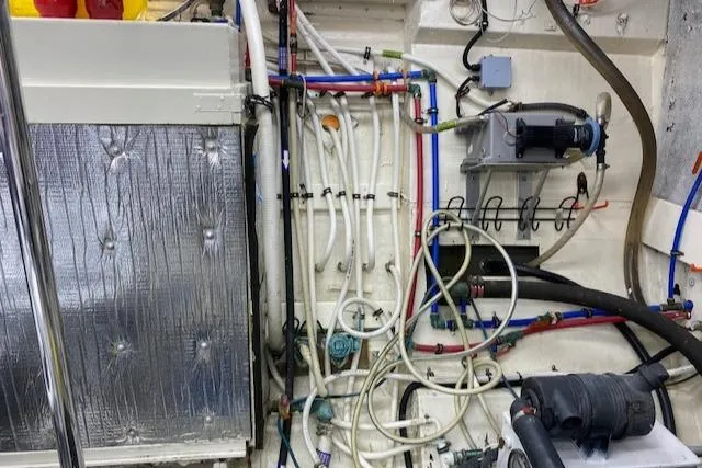 Karen Louise Yacht Photos Pics 