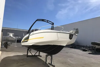 2014 Beneteau Flyer 6.6 Sportdeck