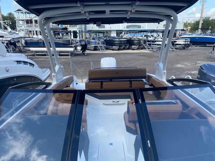  Yacht Photos Pics 2025 COBALT R4 OB - Image 10