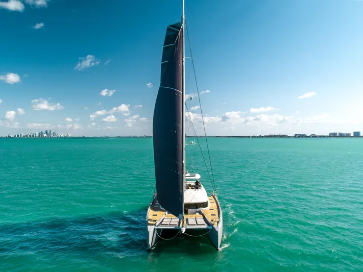 Olivia Rd Yacht Photos Pics 