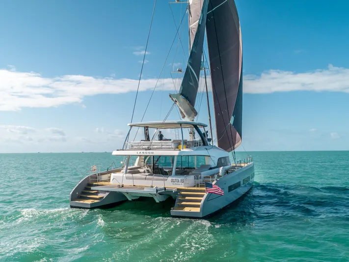 Olivia Rd Yacht Photos Pics 