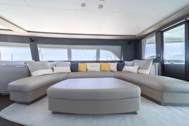 Olivia Rd Yacht Photos Pics 