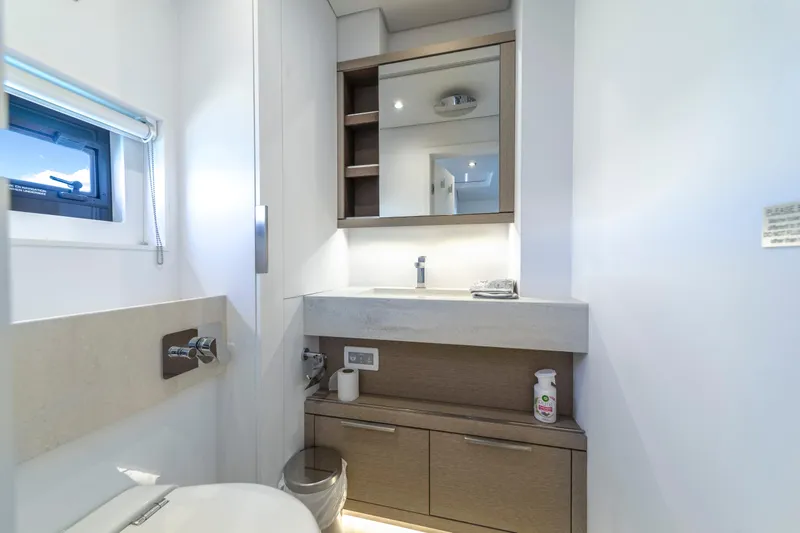 Olivia Rd Yacht Photos Pics 