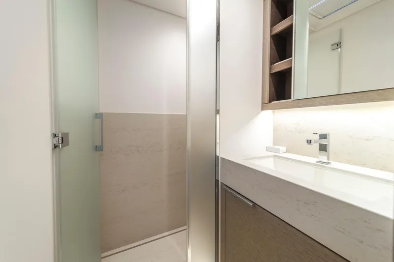 Olivia Rd Yacht Photos Pics 