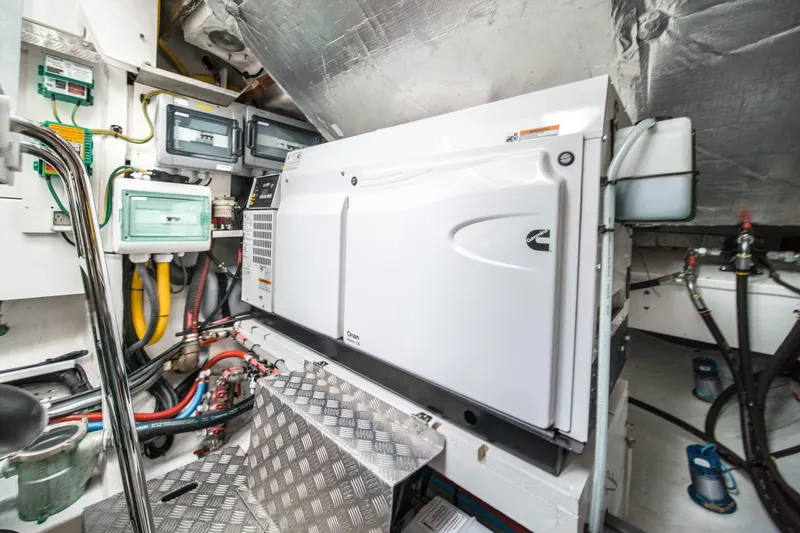 Olivia Rd Yacht Photos Pics 