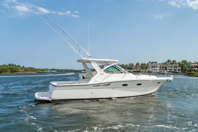 2004 Tiara Yachts 3200 Open