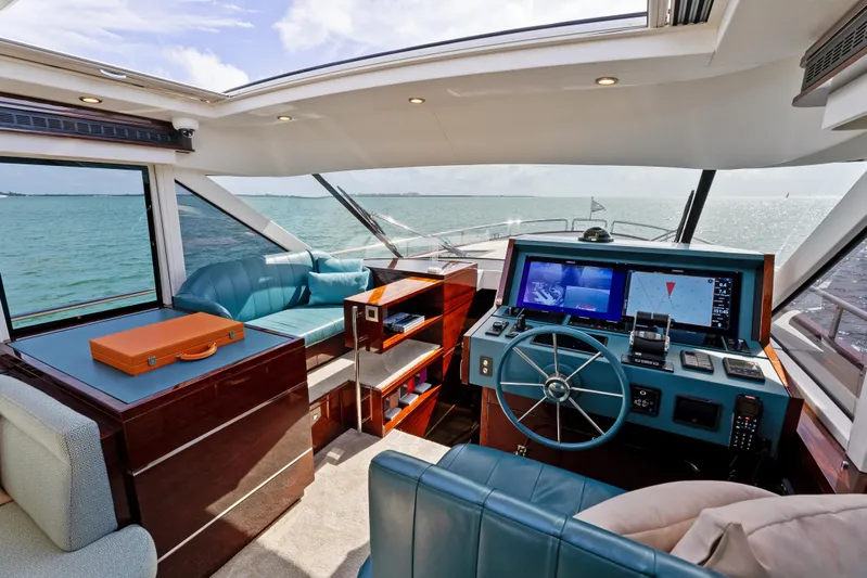 Tribu Yacht Photos Pics TRIBU 62' Steeler Yachts 2021