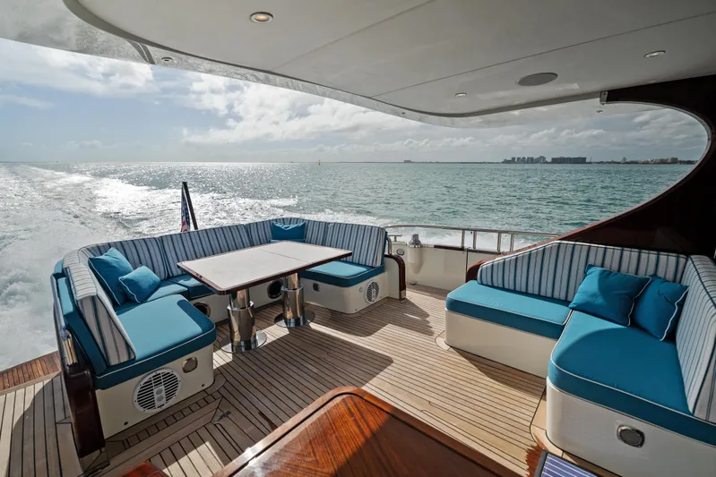 Tribu Yacht Photos Pics TRIBU 62' Steeler Yachts 2021